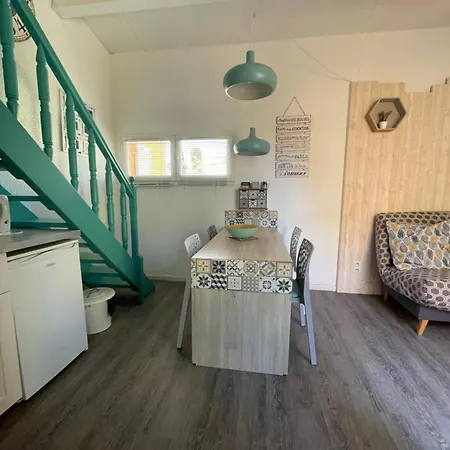 Apartment Emeraude -parking- Clim - Pinede - Proche Village Naturiste Agde